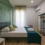 Cuore Centro בית הארחה