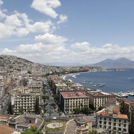 Cuore Centro 4* ナポリ