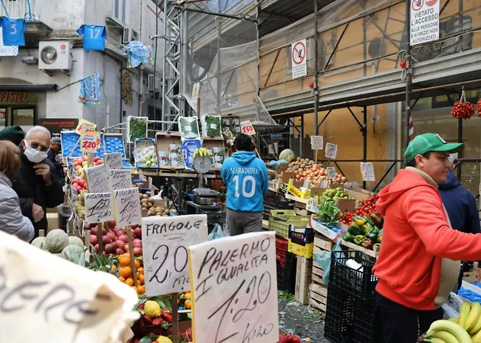 Cuore Centro Konukevi Napoli
